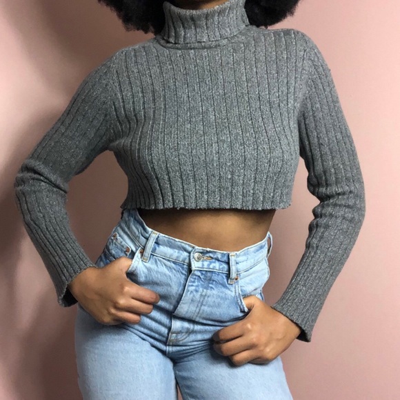 American Eagle cropped turtleneck - Picture 3 of 3